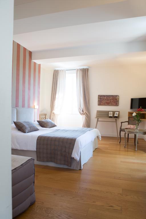 Espace De L'Hers Châteauneuf-du-Pape Exteriér fotografie